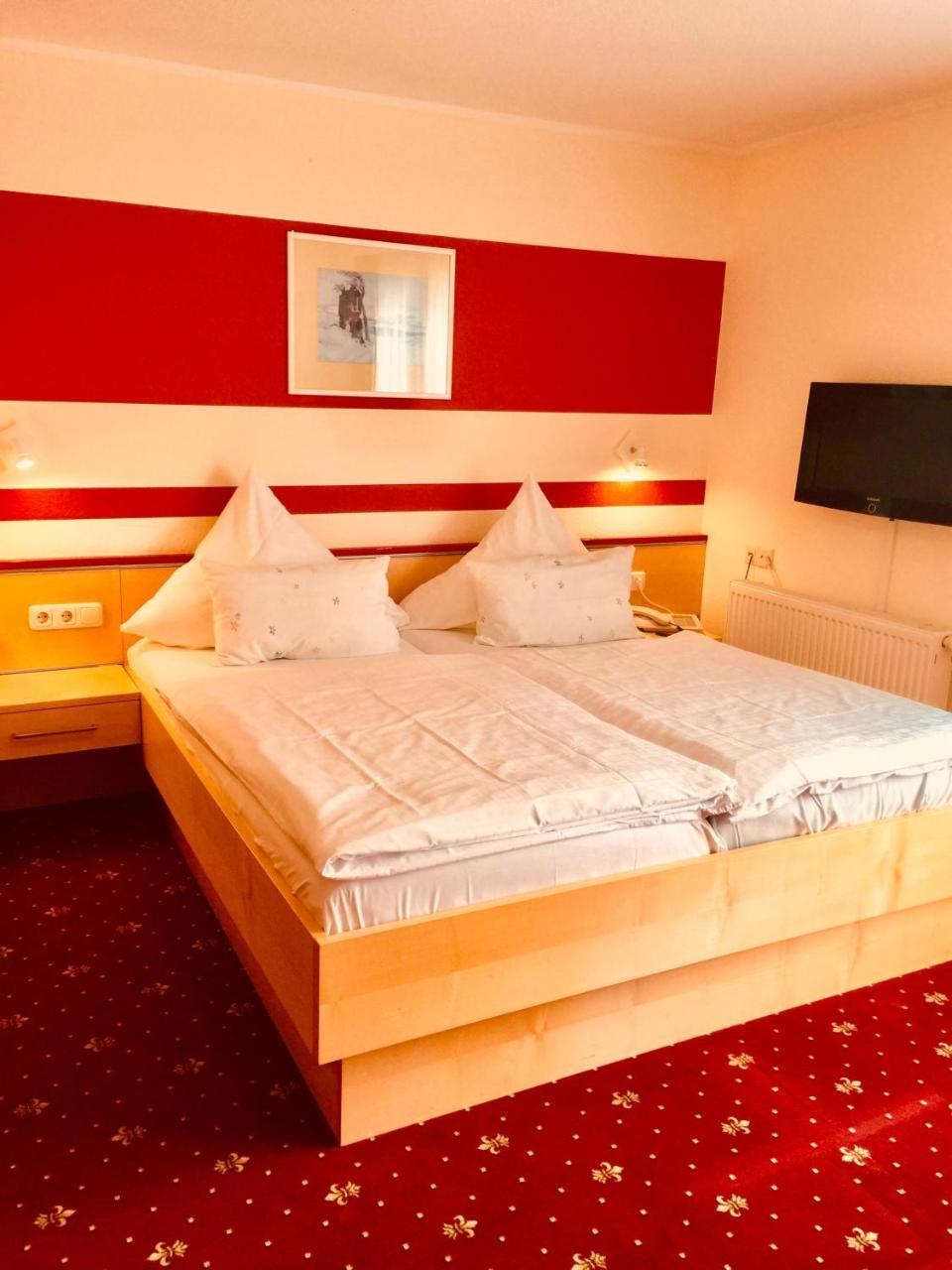 Landhotel Am Wenzelbach Prüm Esterno foto